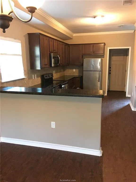 1008 Foster Ave Apt B - 2