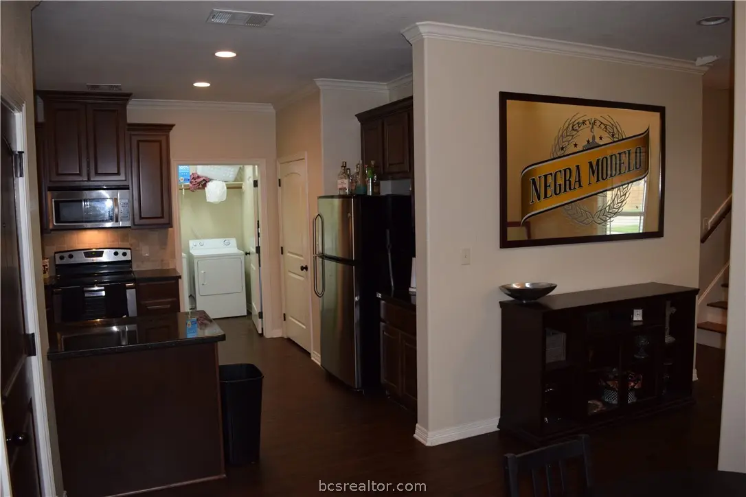 208 Park Place - 3