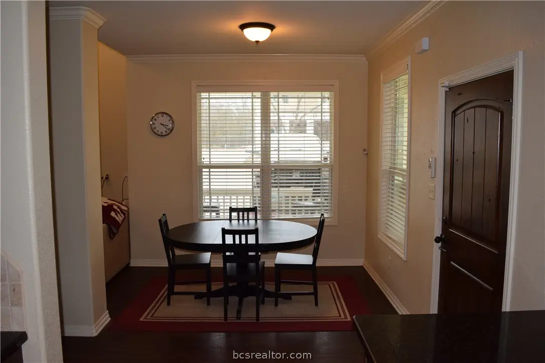 208 Park Place - 5