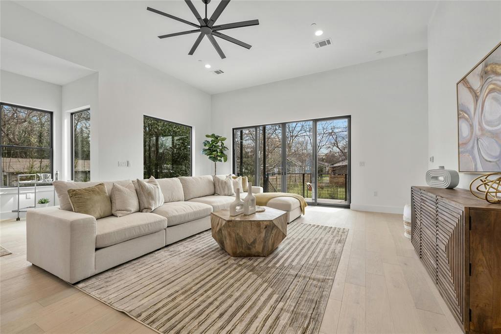 5703 Arroyo Seco - 3