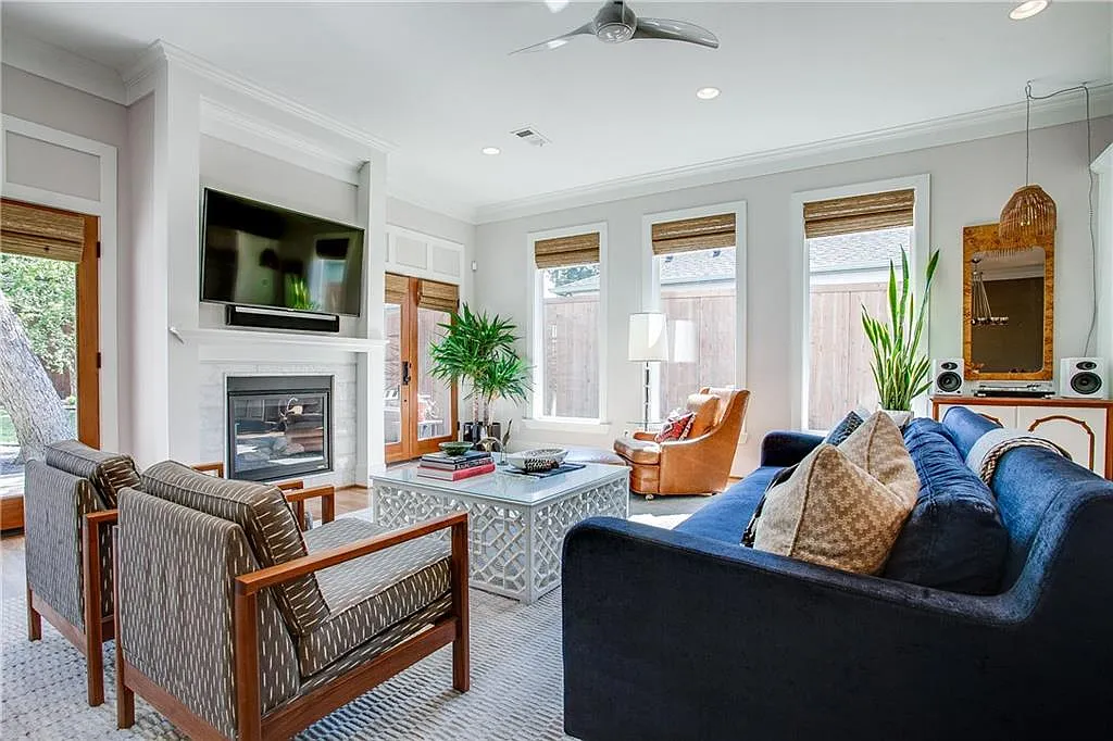 7207 Casa Loma - Lakewood Hills - 4